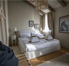 5 bedroom villa with heated pool near Momjan, Istria, sleep 12